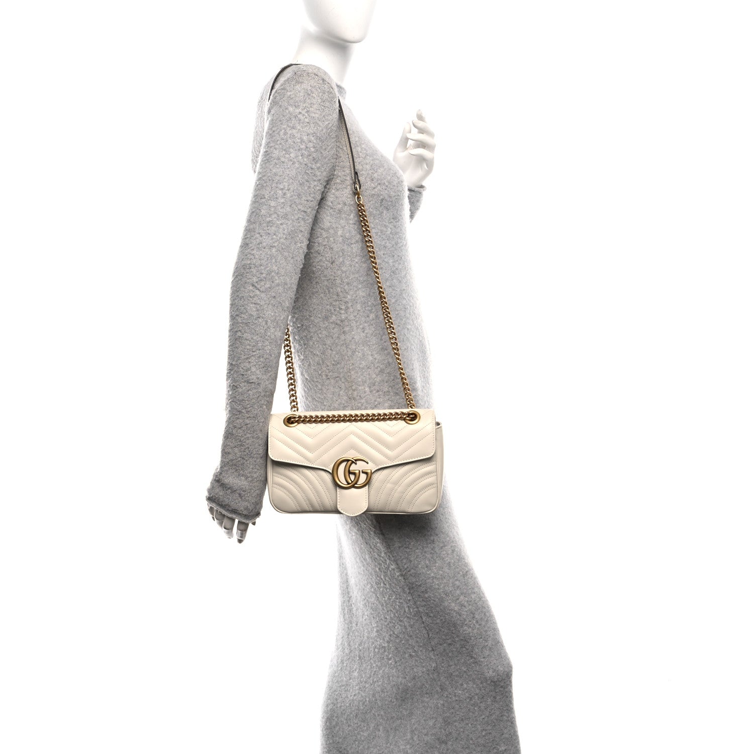 GUCCI ホワイト ボディバッグ Medium GG crossbody bag in white GG Supreme | GUCCI® US