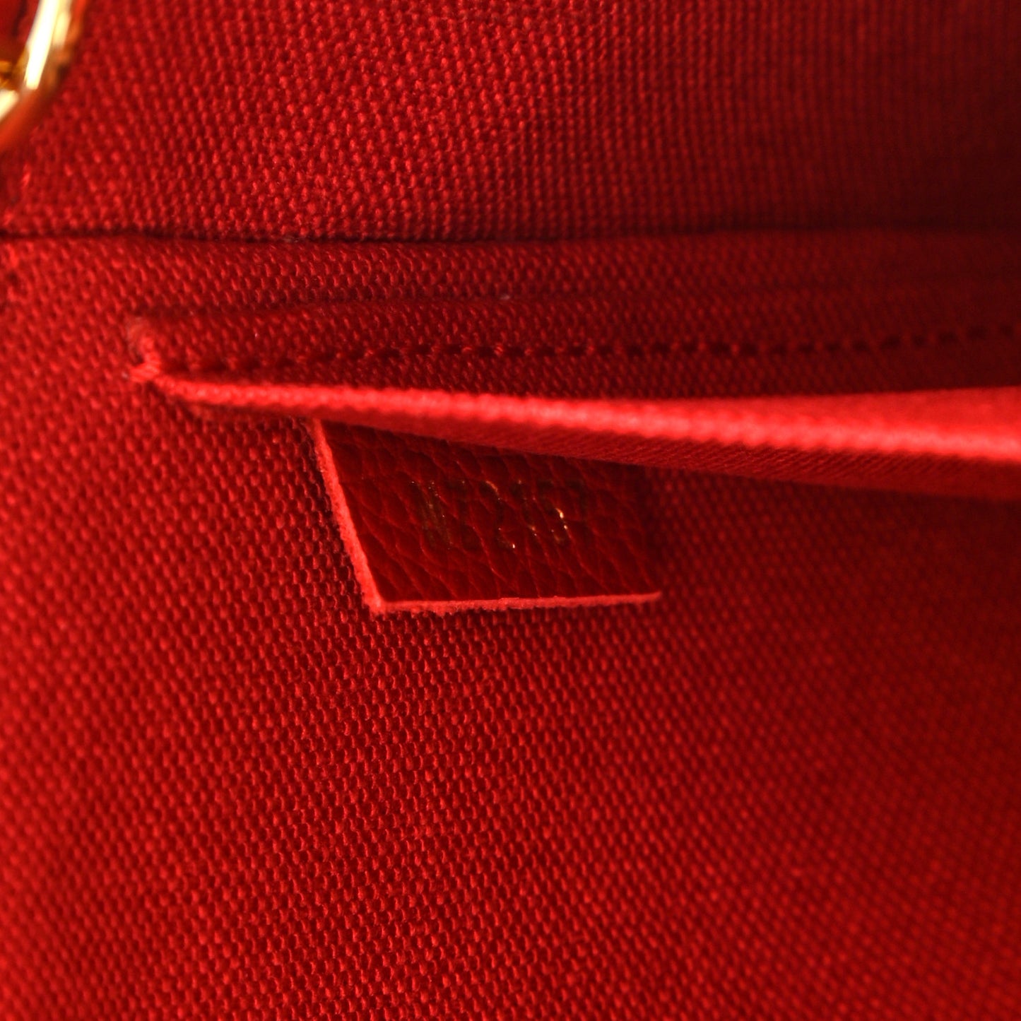 Empreinte Pochette Felicie Chain Wallet Scarlet