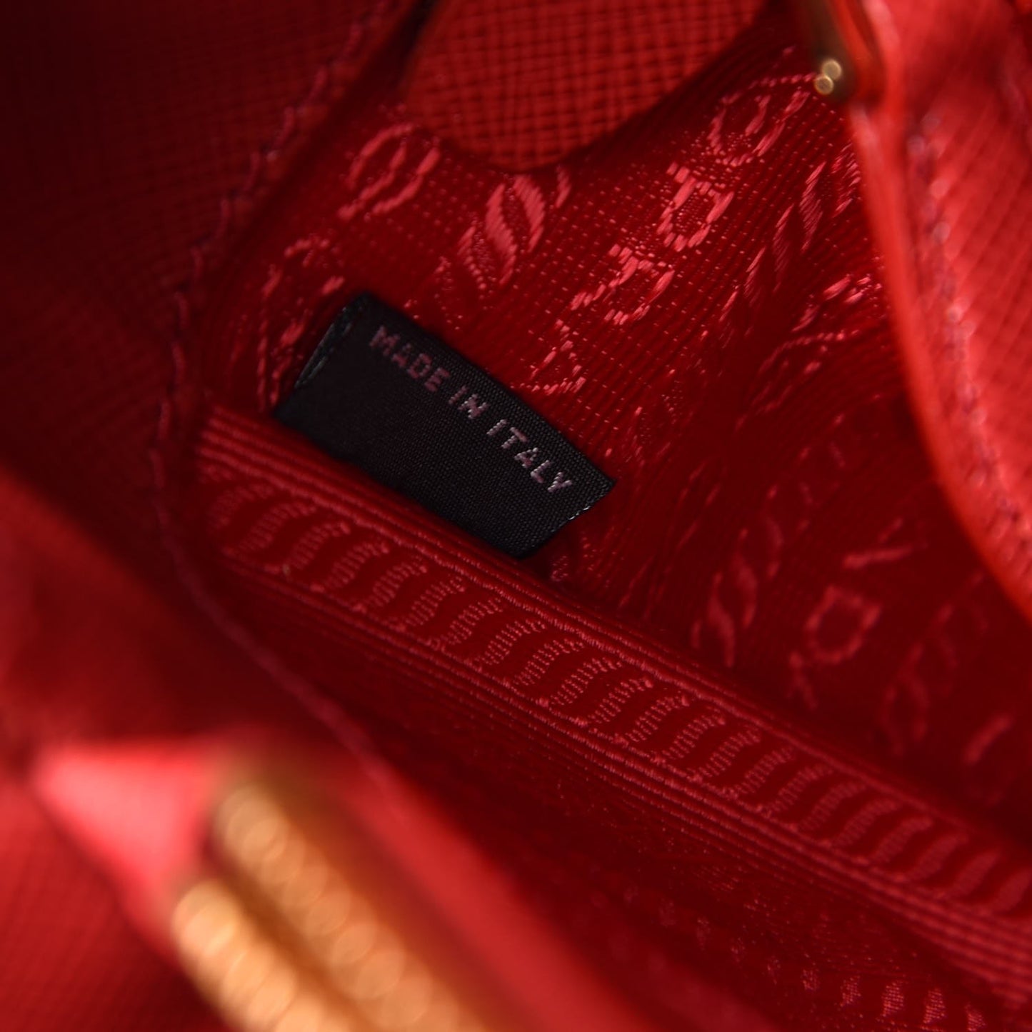 Saffiano Lux Parabole Tote Fuoco