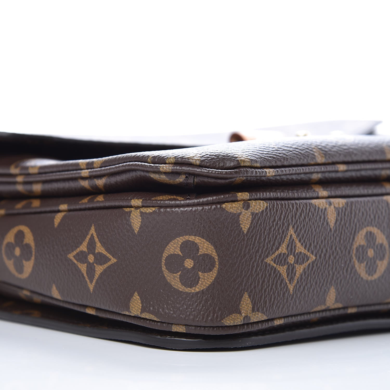 Louis Vuitton Monogram Pochette Metis 7 of 8