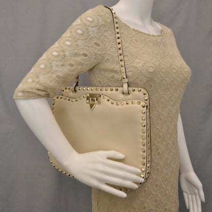 Valentino Garavani Vitello Rockstud Shoulder Satchel 2 of 8