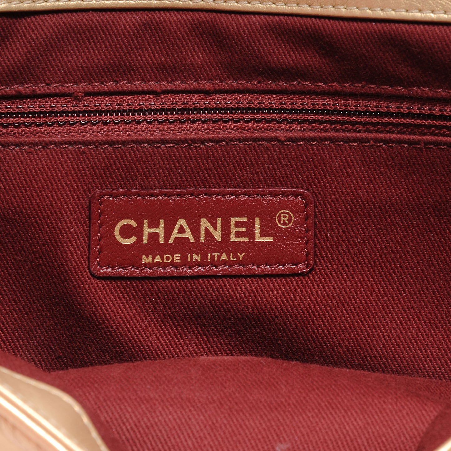 Quilted Medium Pondichery Flap Gold