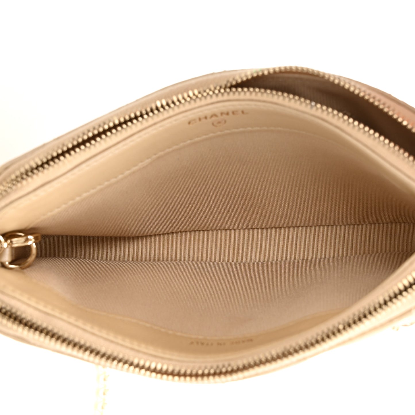 Iridescent Lambskin Quilted Pearl Clutch With Chain Beige