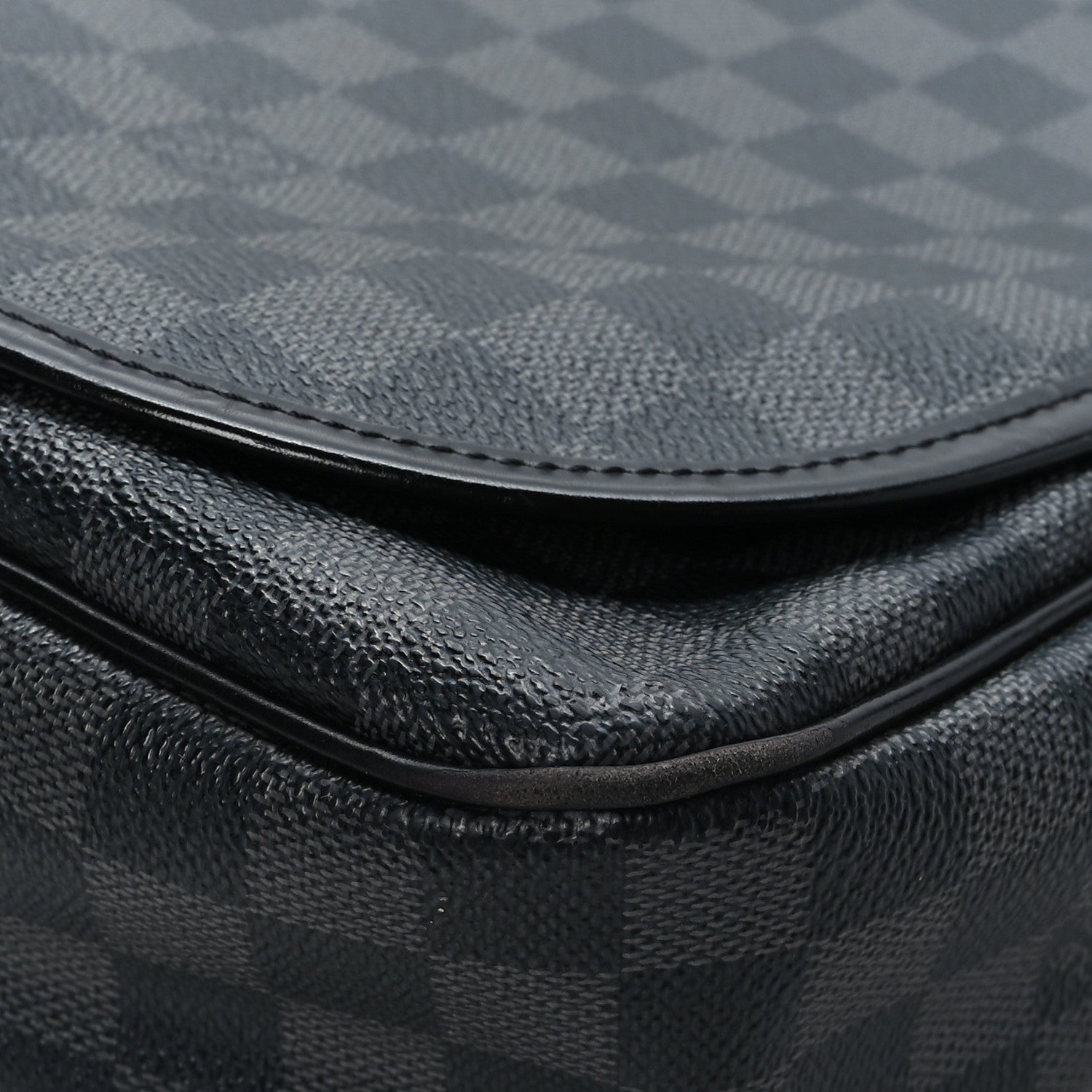 Louis Vuitton Damier Graphite Daniel GM 8 of 10