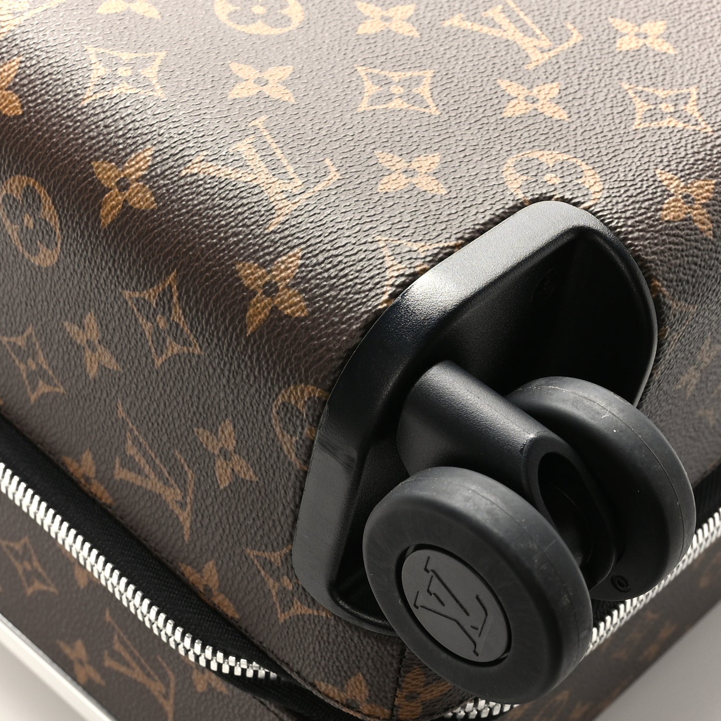 Monogram Horizon 55 Black