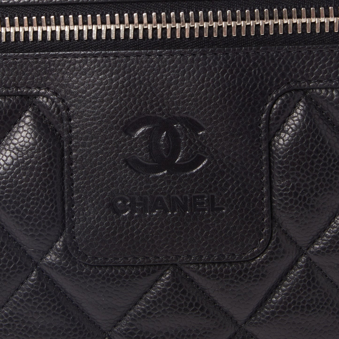 Caviar Quilted Coco Cocoon Messenger Black