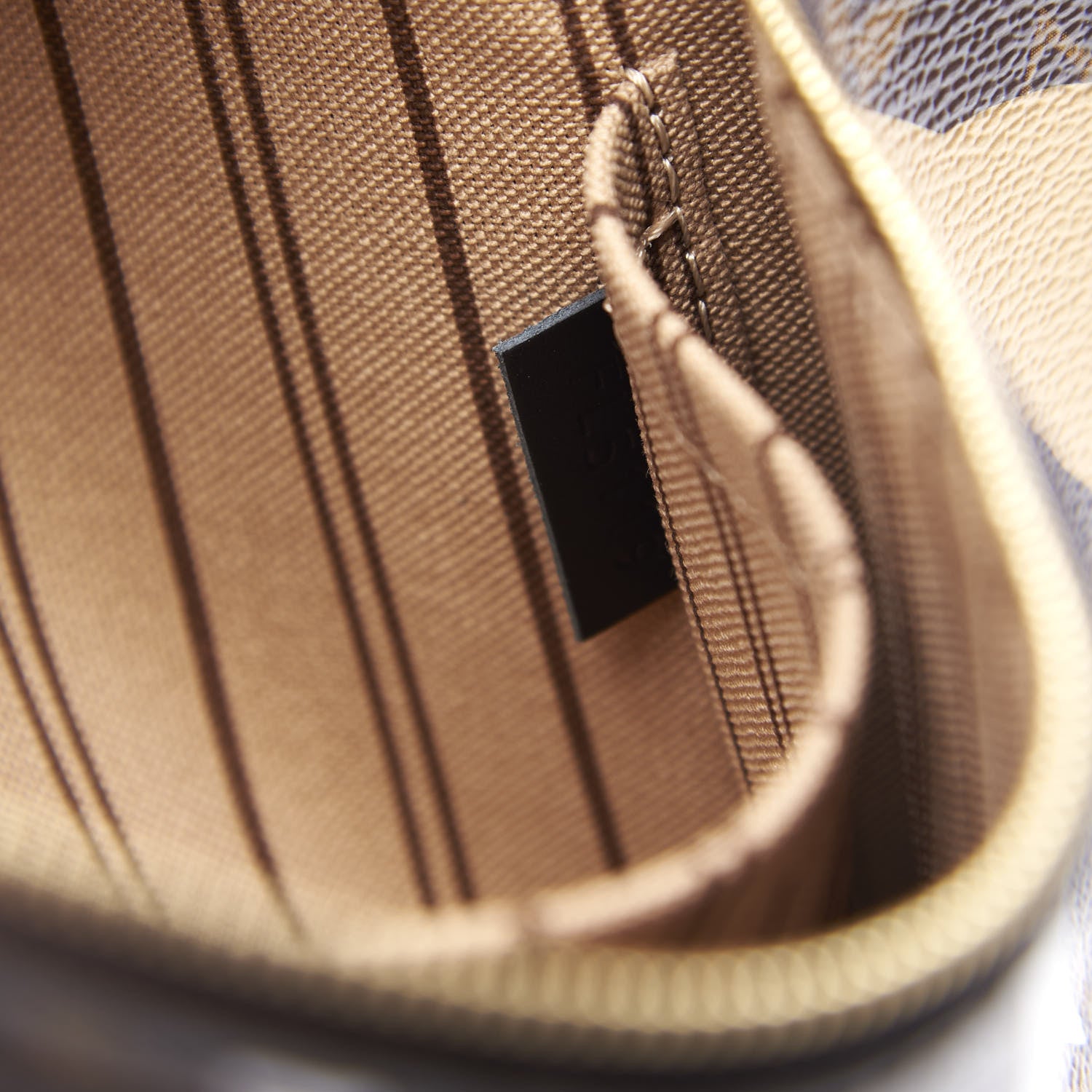 Louis Vuitton X LOL Monogram Neverfull MM GM Pochette Gold Silver 8 of 10