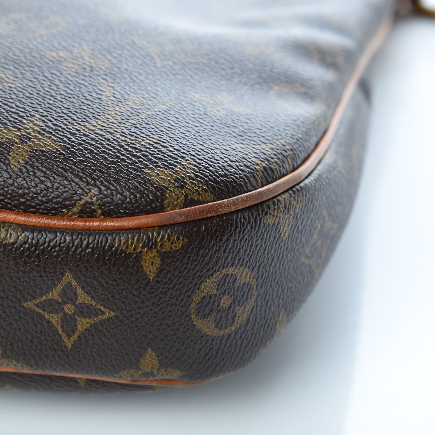 Louis Vuitton Monogram Odeon PM 21 of 23