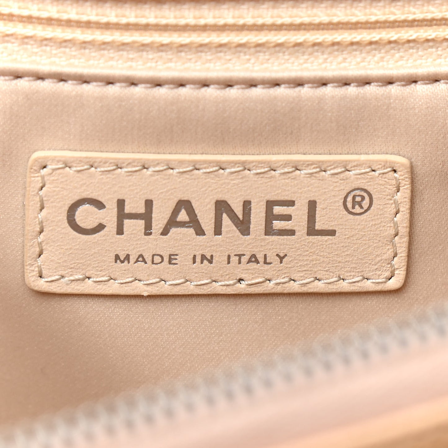 Caviar Quilted Grand Shopping Tote GST Beige Clair