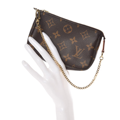 Louis Vuitton Monogram Mini Pochette Accessories 2 of 9