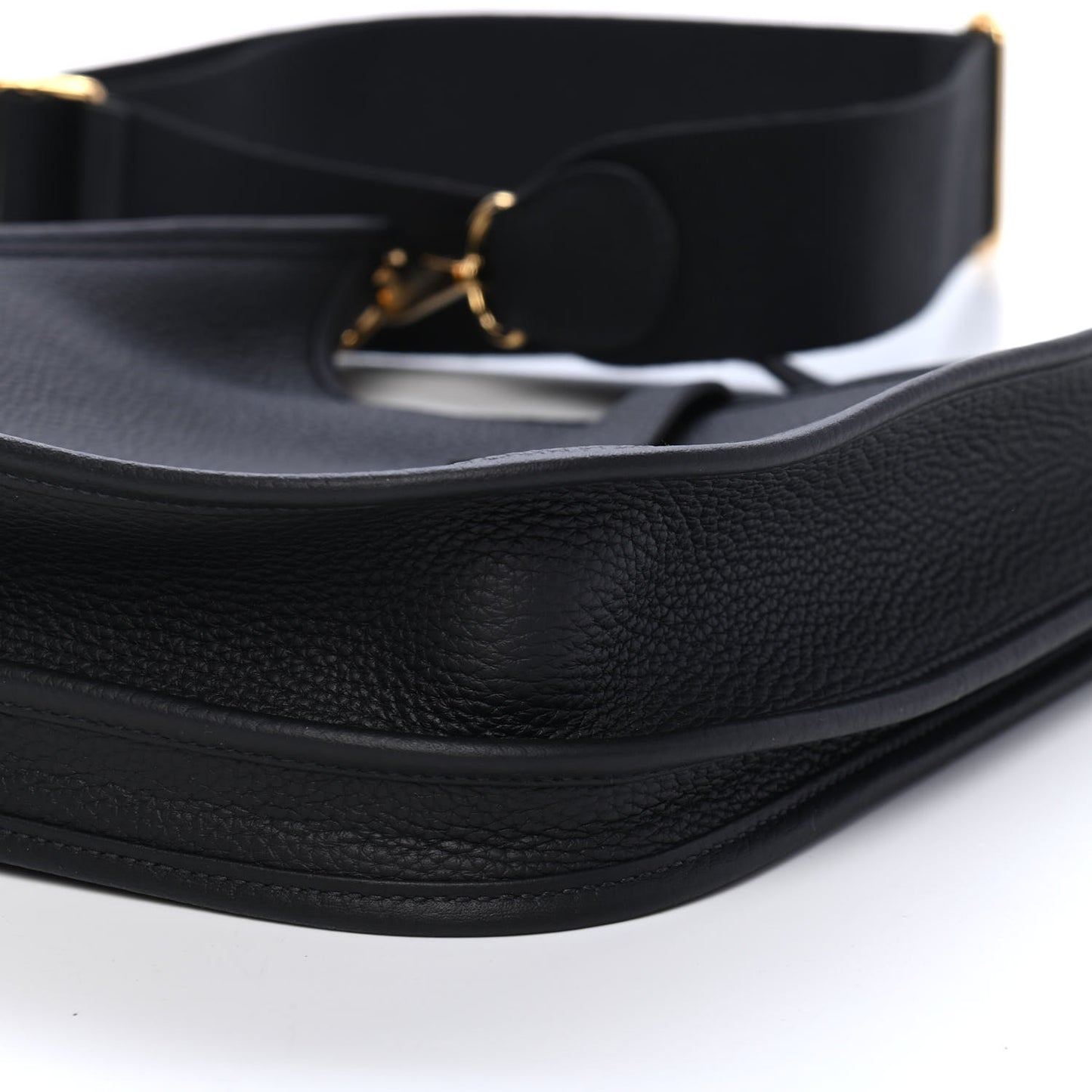 Taurillon Clemence Evelyne III PM Black