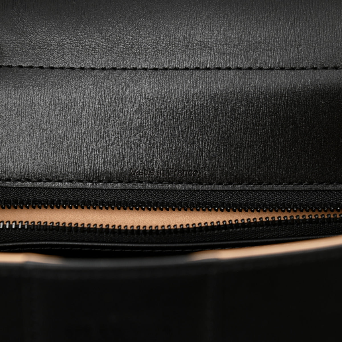 Box Calfskin L'Humour MM Brillant Satchel Black