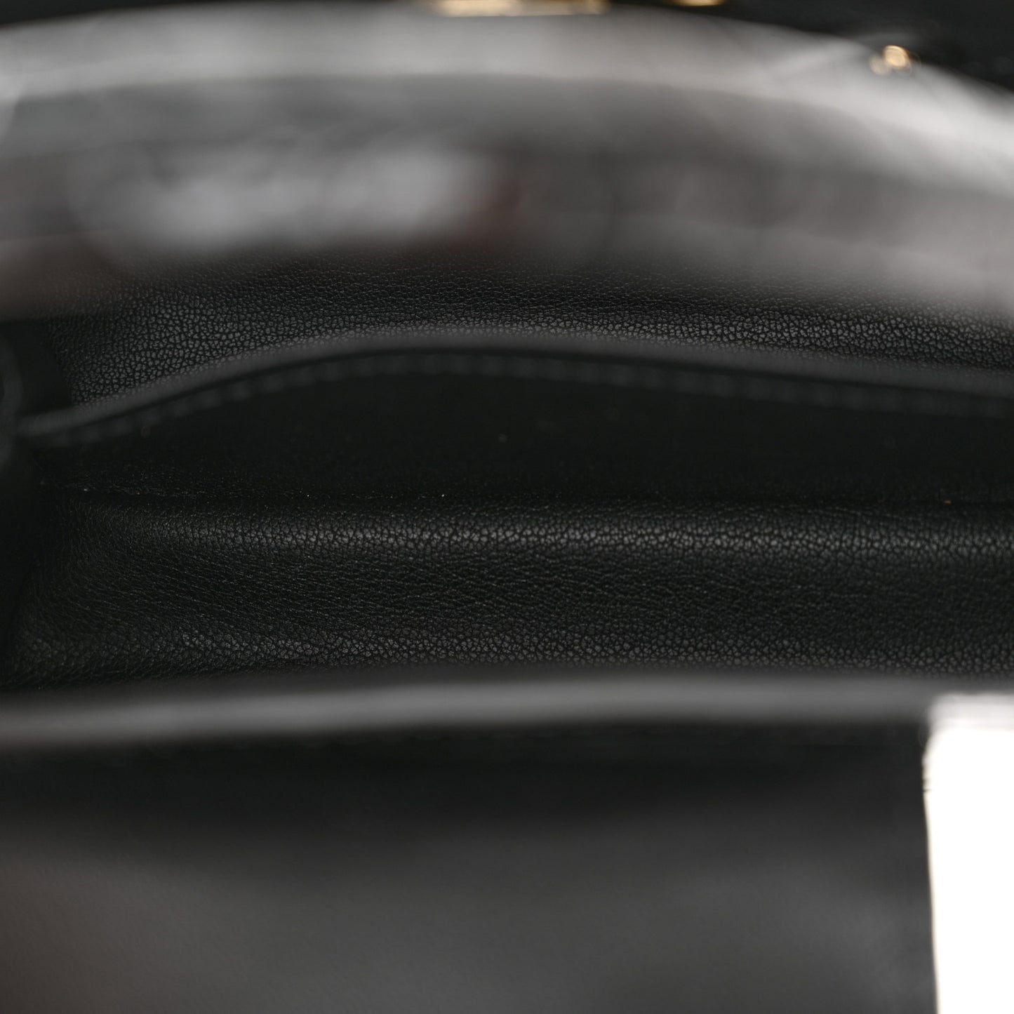 Crocodile Mini Capucines Black