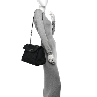 Chanel Iridescent Caviar Medium Lady Pearly Flap Black 2 of 14
