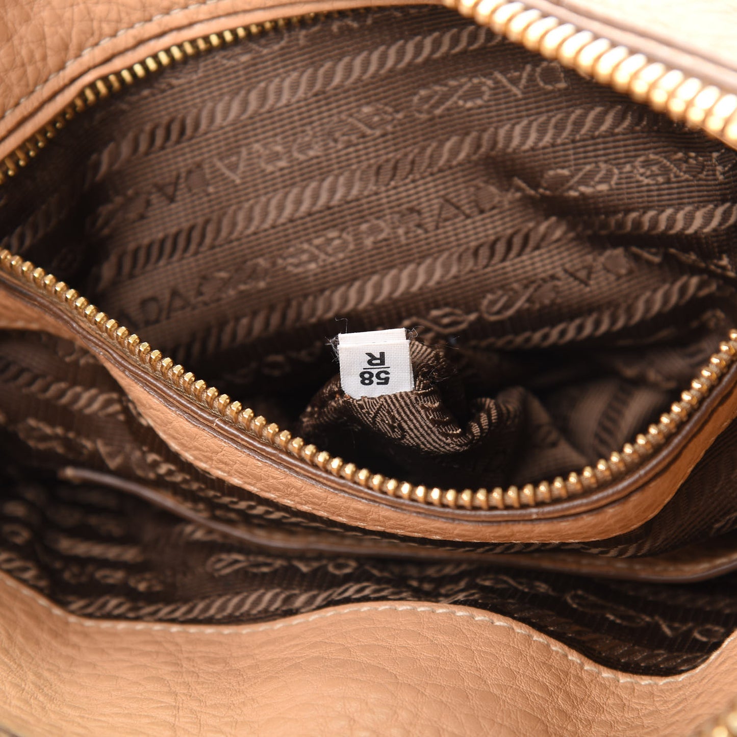 Vitello Daino Shopping Tote Sughero