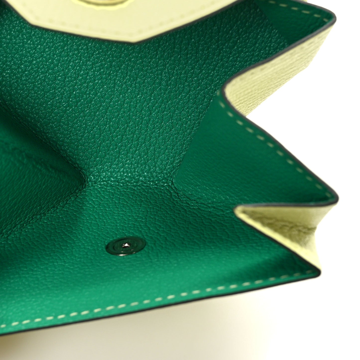 Chevre Mysore Verso Le 24 Coin Purse Jaune Bourgeon Vert Vertigo
