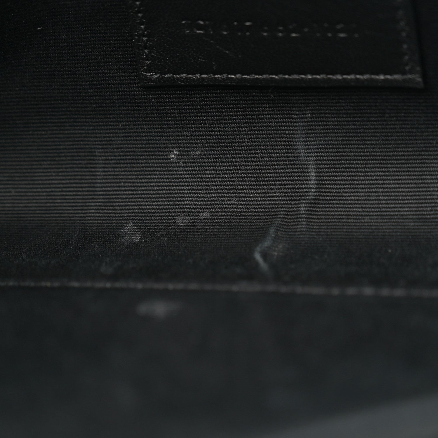 Saint Laurent Grain De Poudre Matelasse Chevron Monogram Cassandre Flap Pouch Black 8 of 10