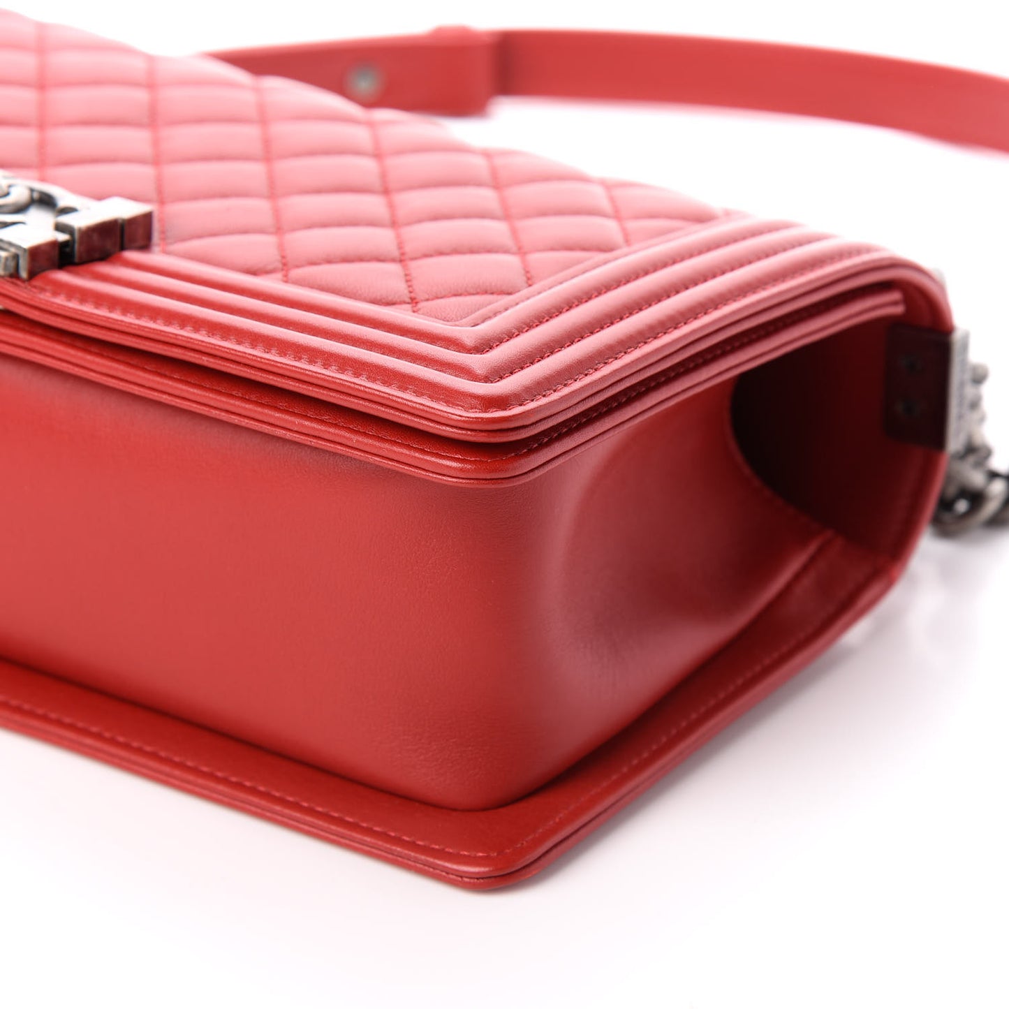 Calfskin Quilted Medium Boy Flap Red