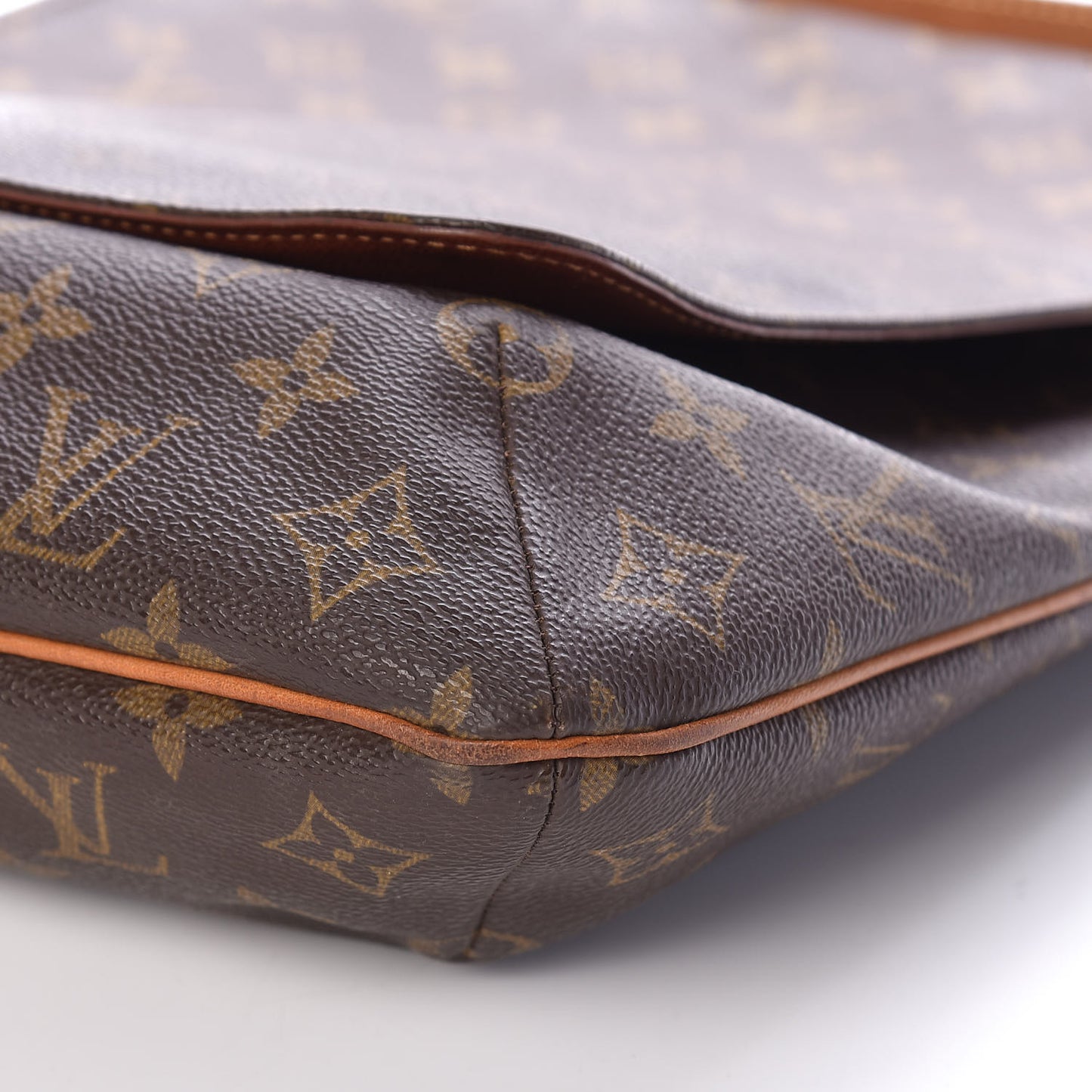 Monogram Musette GM