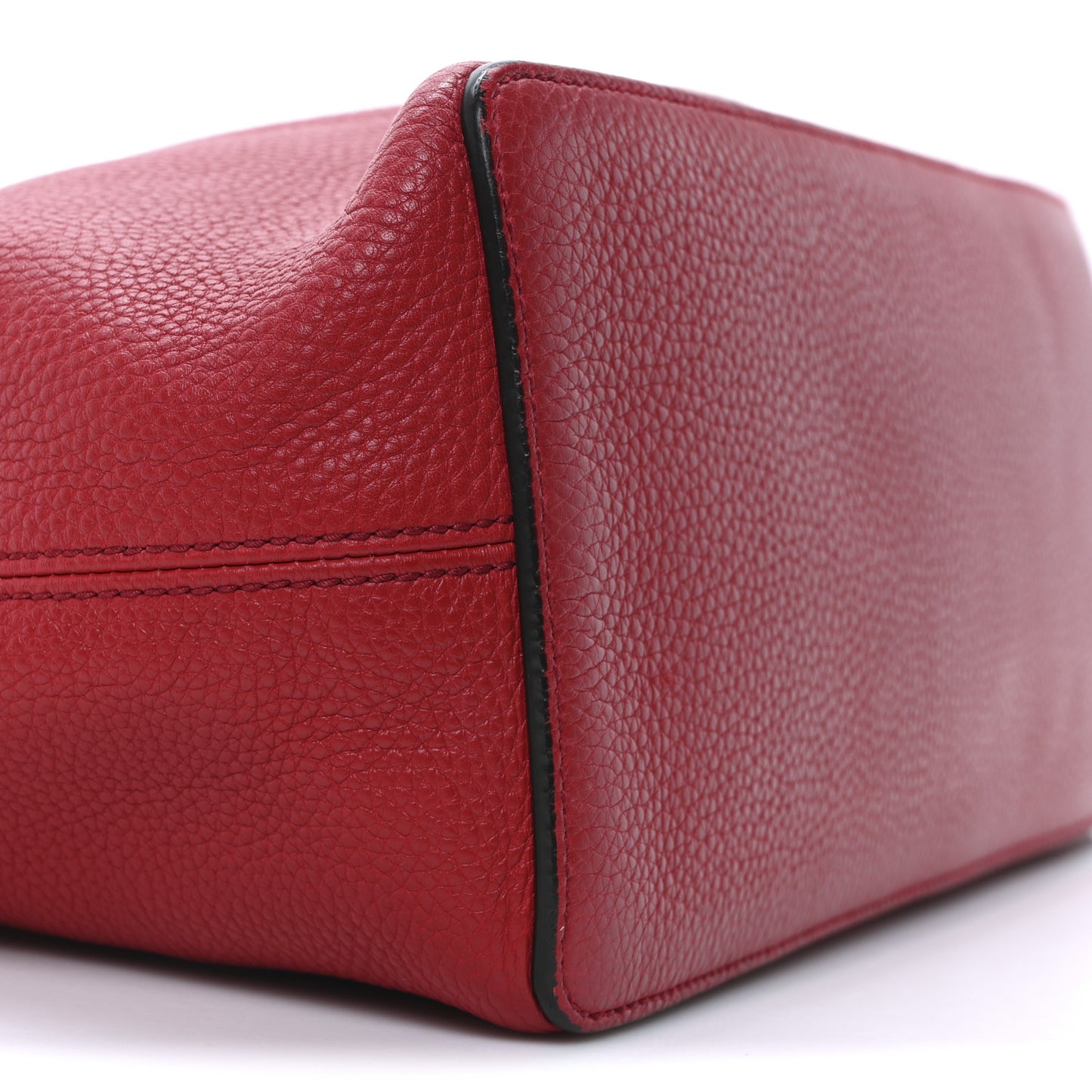 Pebbled Calfskin Large Soho Hobo Tabasco Red