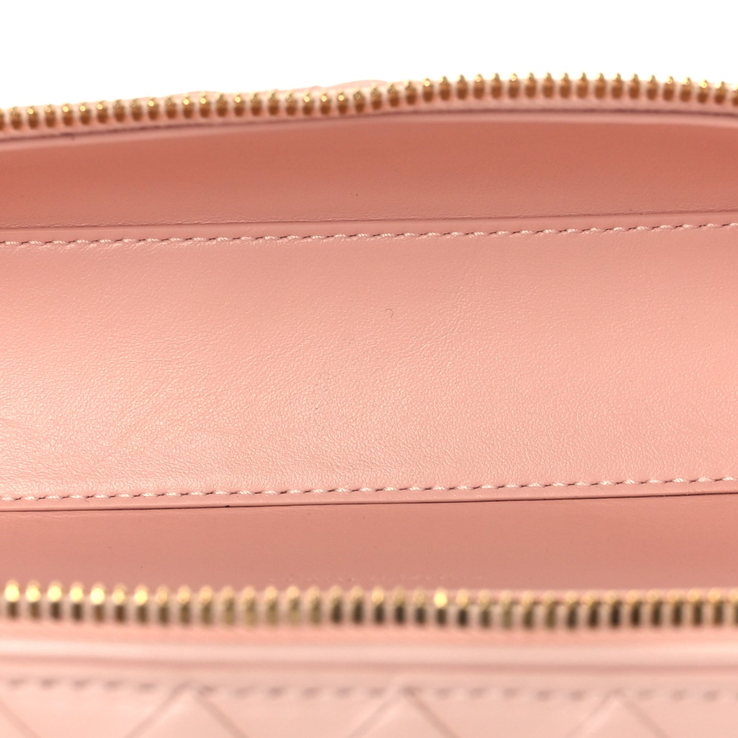 Calfskin Intrecciato Bang Bang Vanity Case Cameo