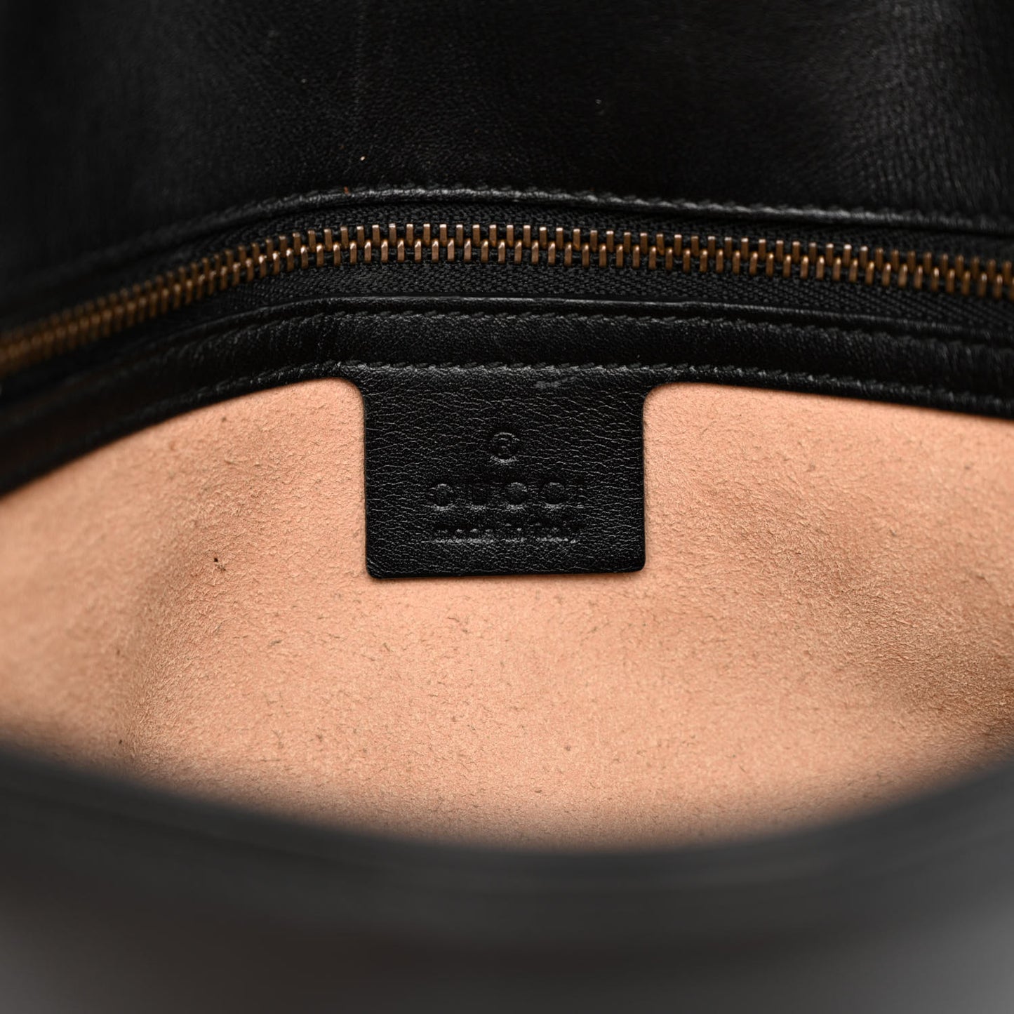 Calfskin Matelasse Medium GG Marmont Shoulder Bag Black