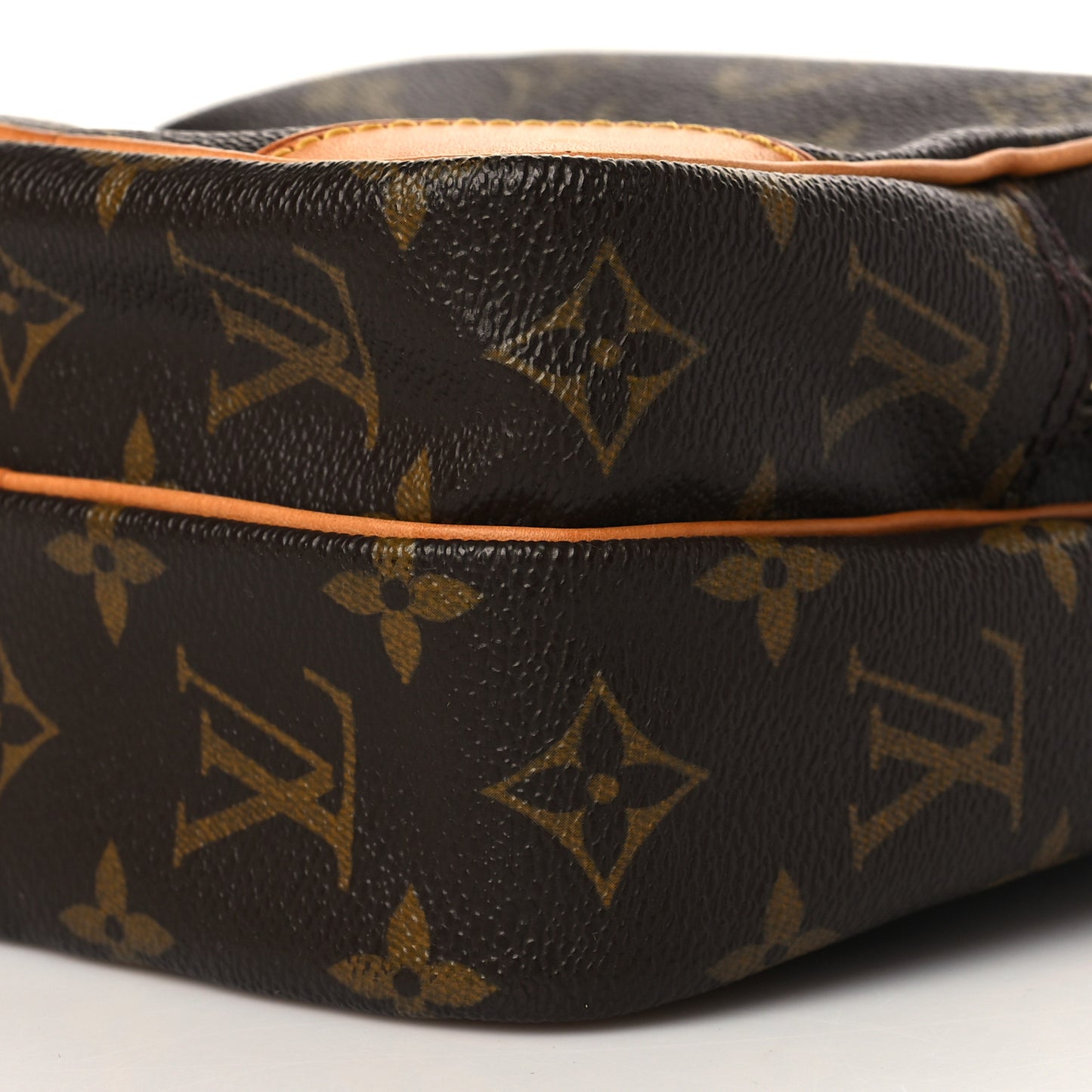 Monogram Amazone