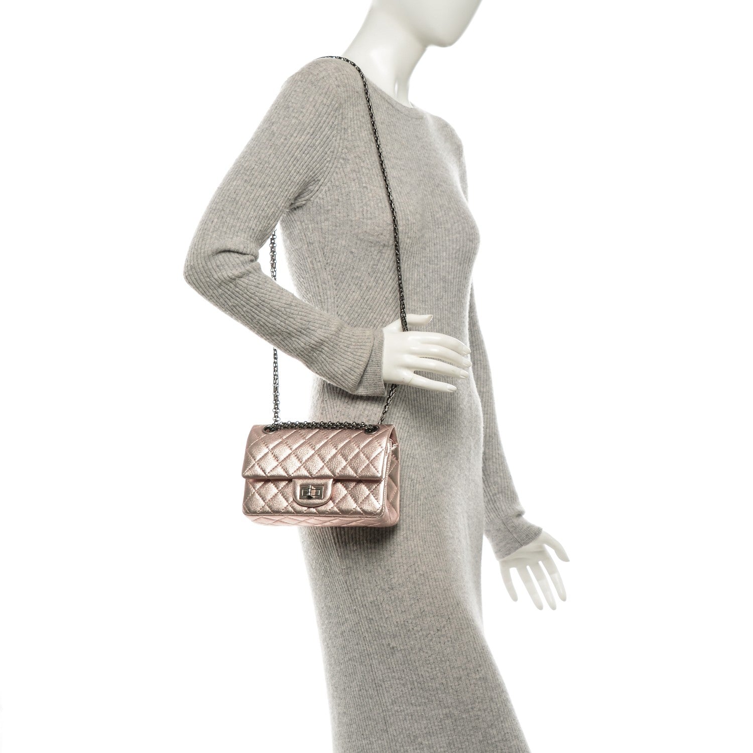 Chanel Metallic Lambskin Quilted 2.55 Reissue 224 Flap Pink 2 of 7