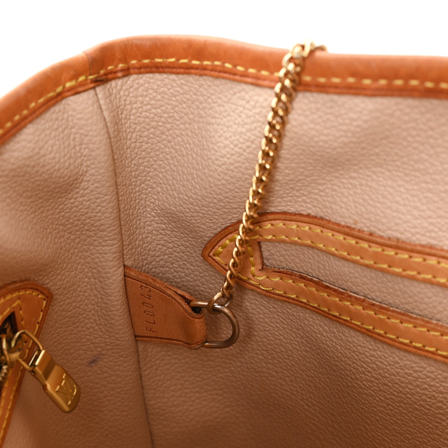 Monogram Petit Bucket 23