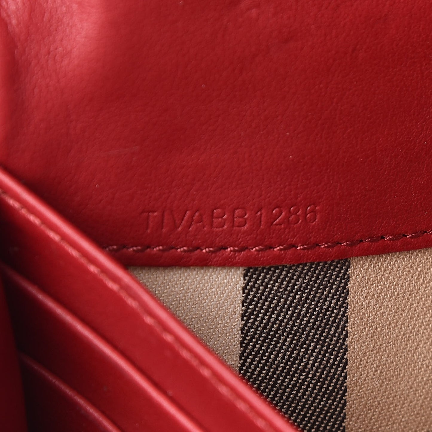 Grainy Calfskin Buckle Detail Flap Wallet Red