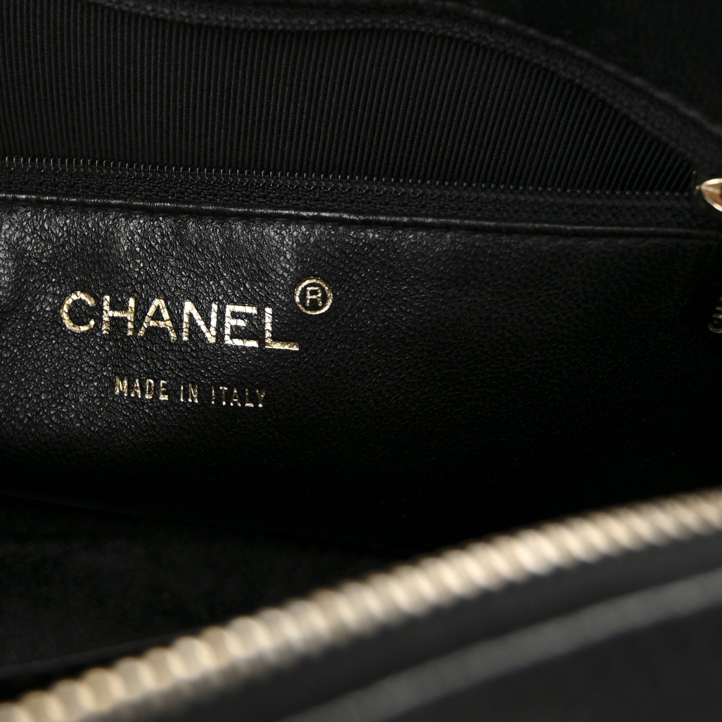 Caviar Quilted Camera Bag Black