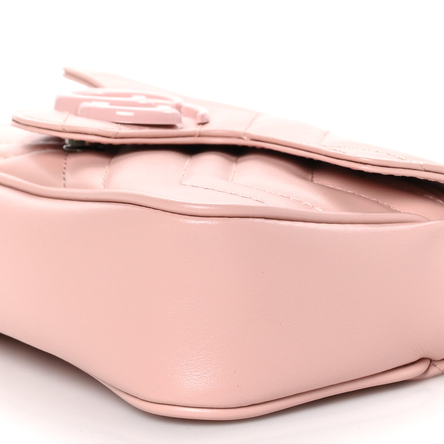 Calfskin Matelasse Monochrome GG Marmont Chain Belt Bag Perfect Pink