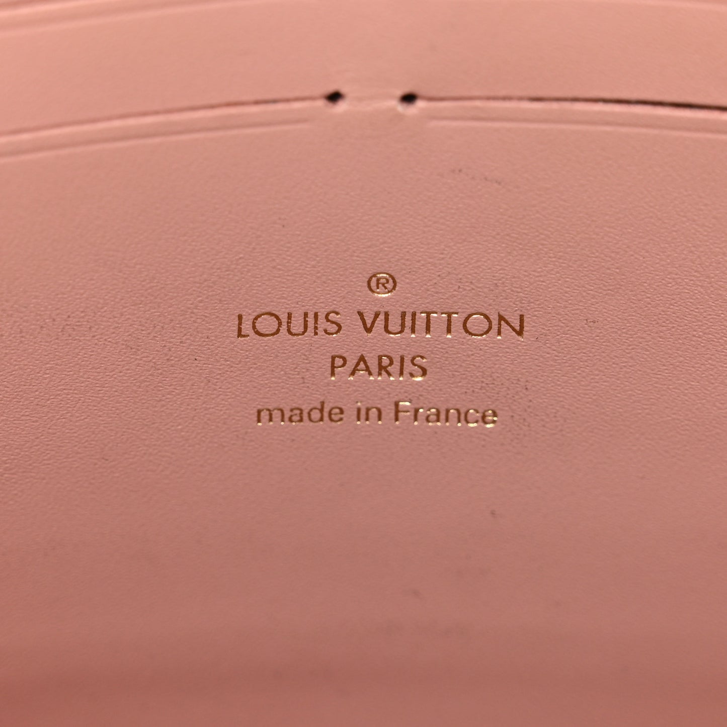 Damier Ebene Croisette Chain Wallet Magnolia