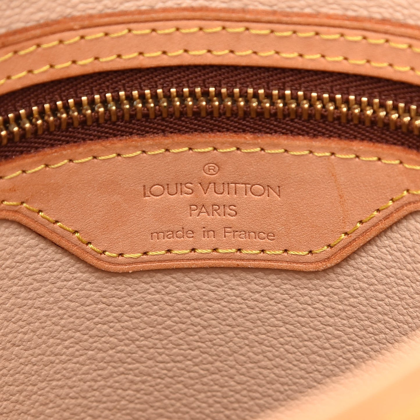Monogram Petit Bucket 23
