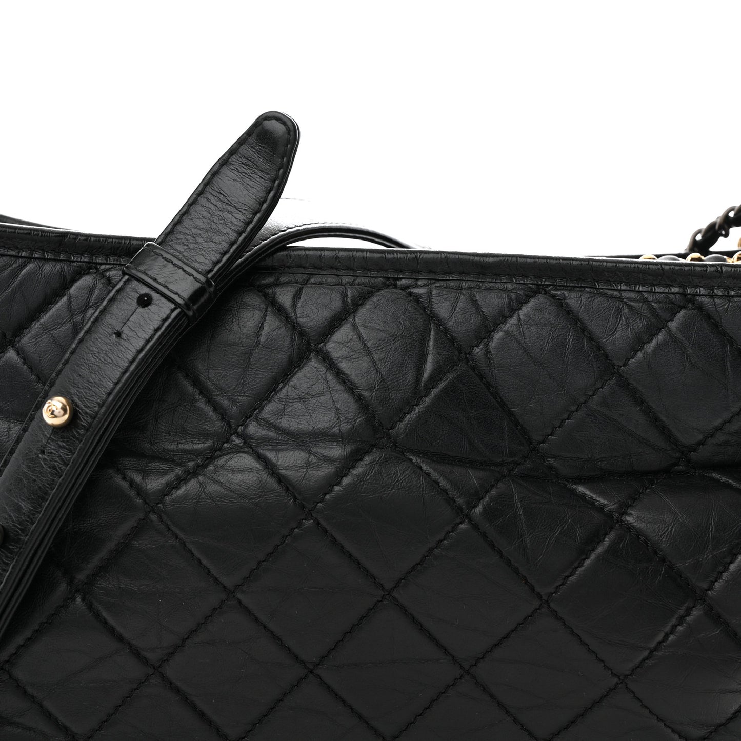Aged Calfskin Quilted Medium Gabrielle Hobo Black
