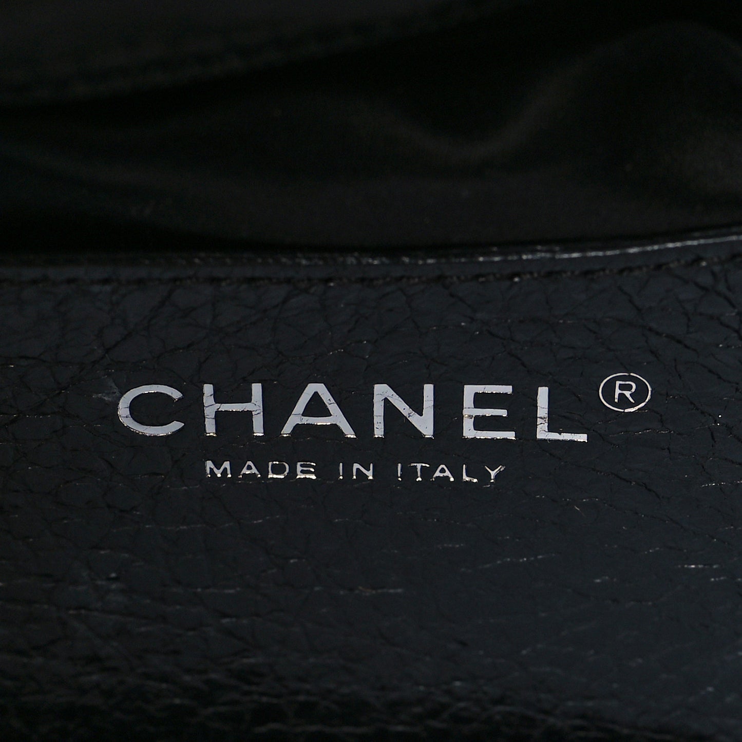 Glazed Calfskin Stitched XL On The Road Flap Black