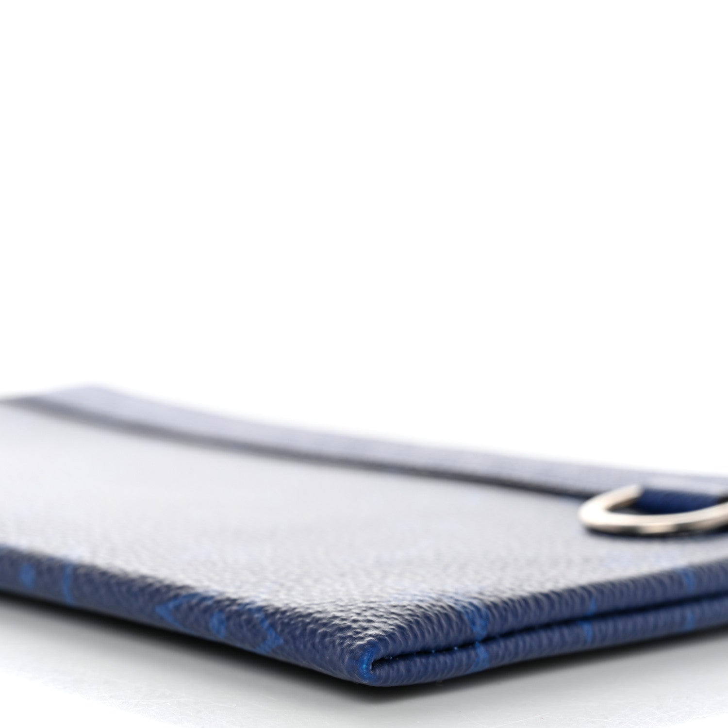 Louis Vuitton Taiga Monogram Pacific Discovery Pochette Cobalt 11 of 14