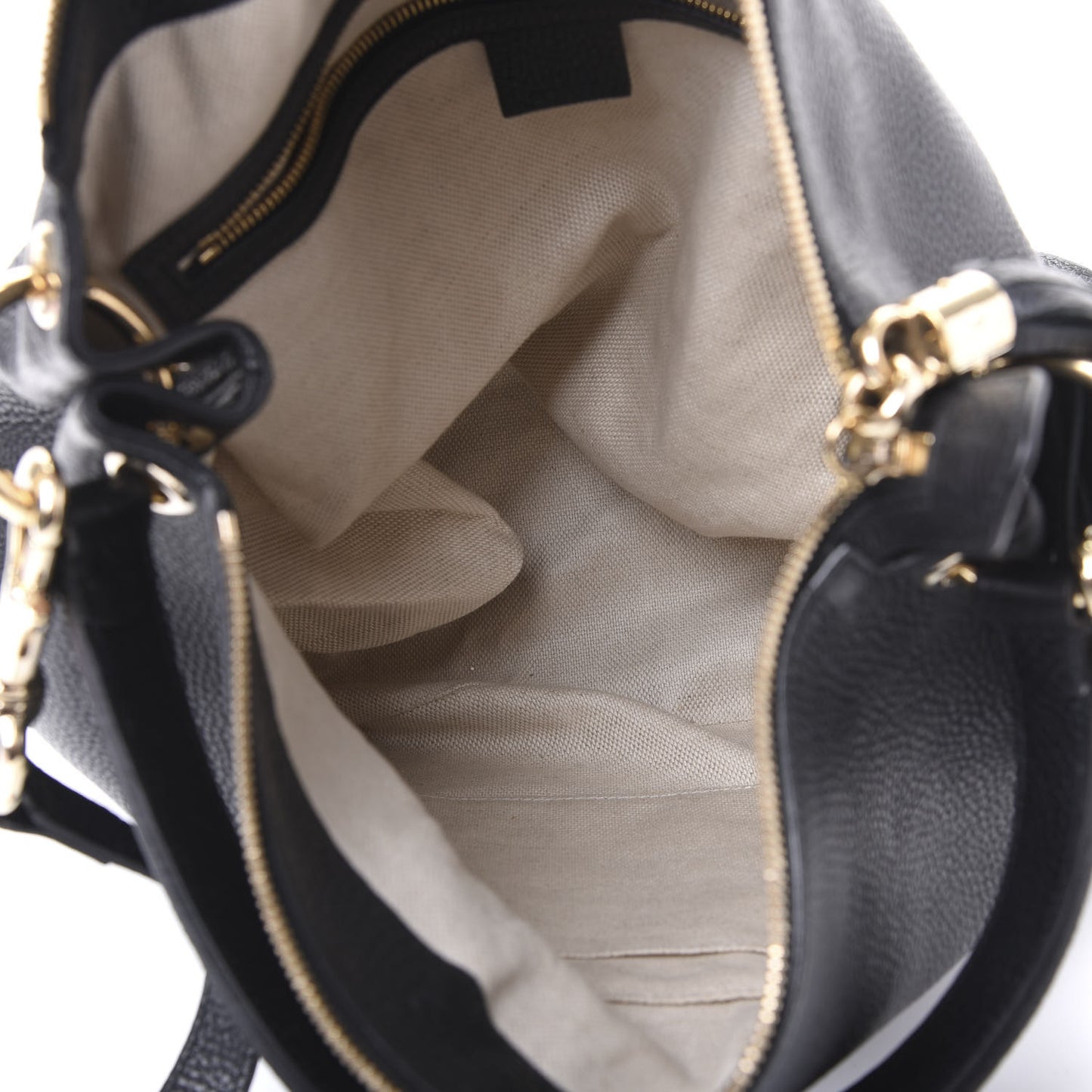 Pebbled Calfskin Large Soho Hobo Black