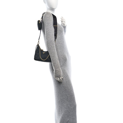 Prada Nylon Re-Edition 2005 Shoulder Bag Black 2 of 11
