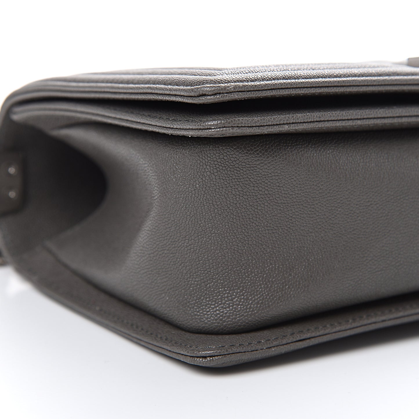 Caviar Quilted Medium Boy Flap Grey