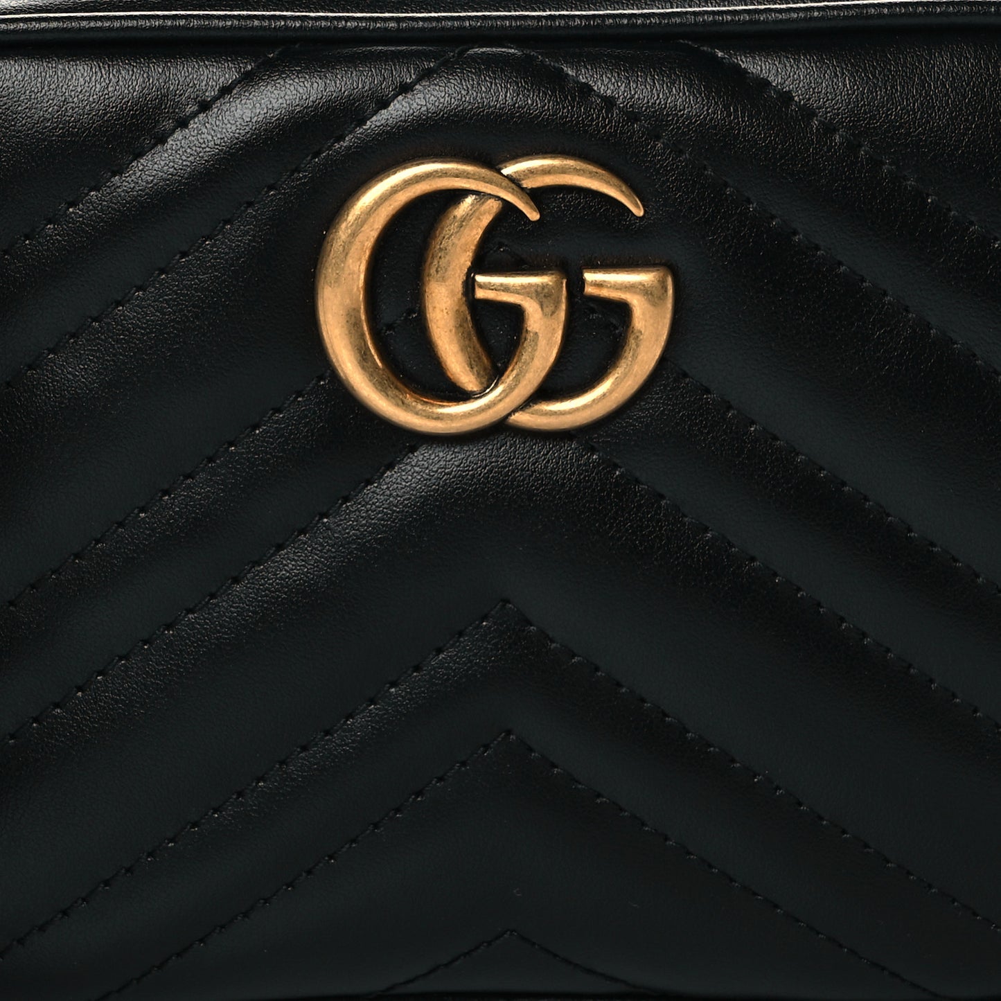Calfskin Matelasse Mini GG Marmont Chain Shoulder Bag Black