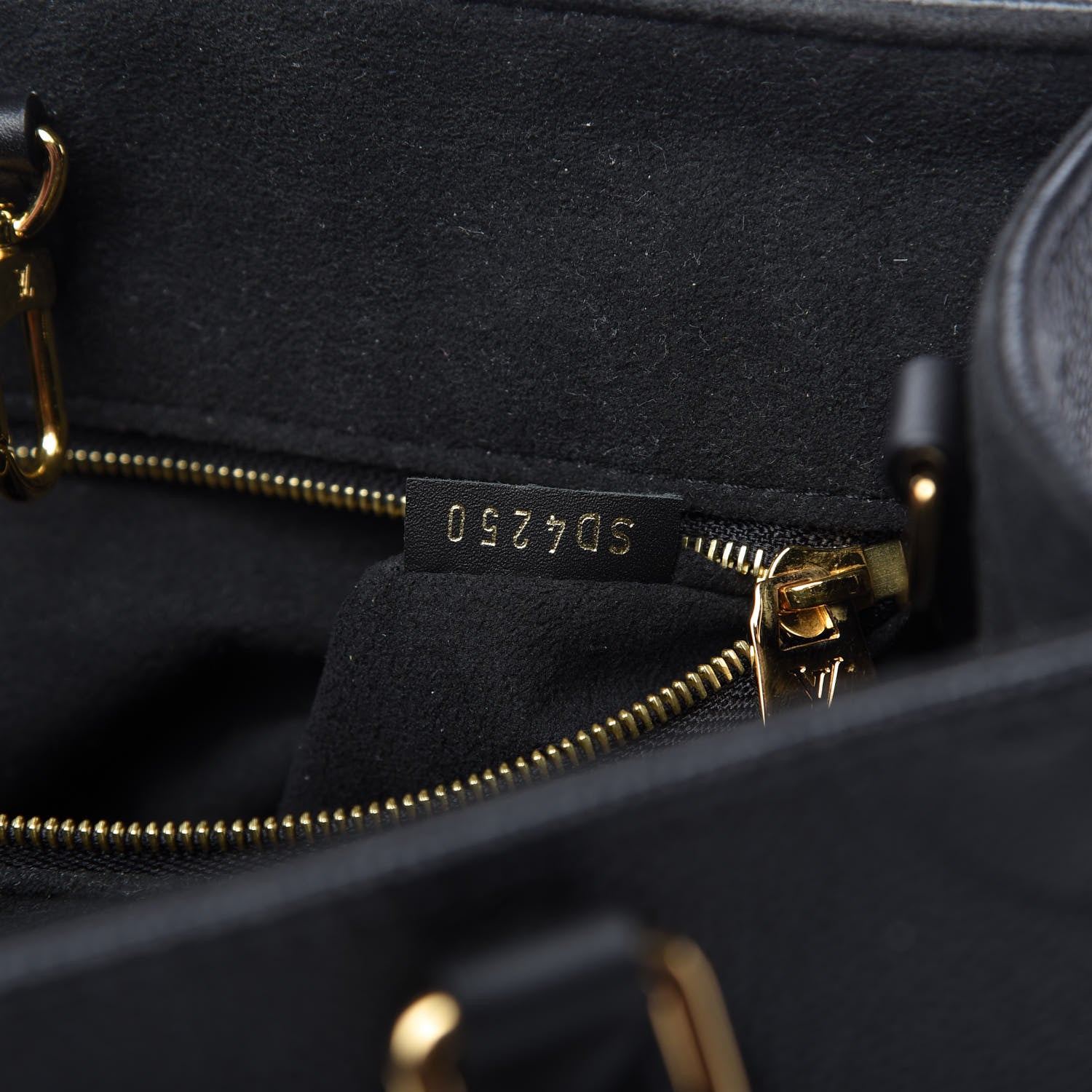 Louis Vuitton Empreinte Monogram Giant Onthego PM Black 9 of 10