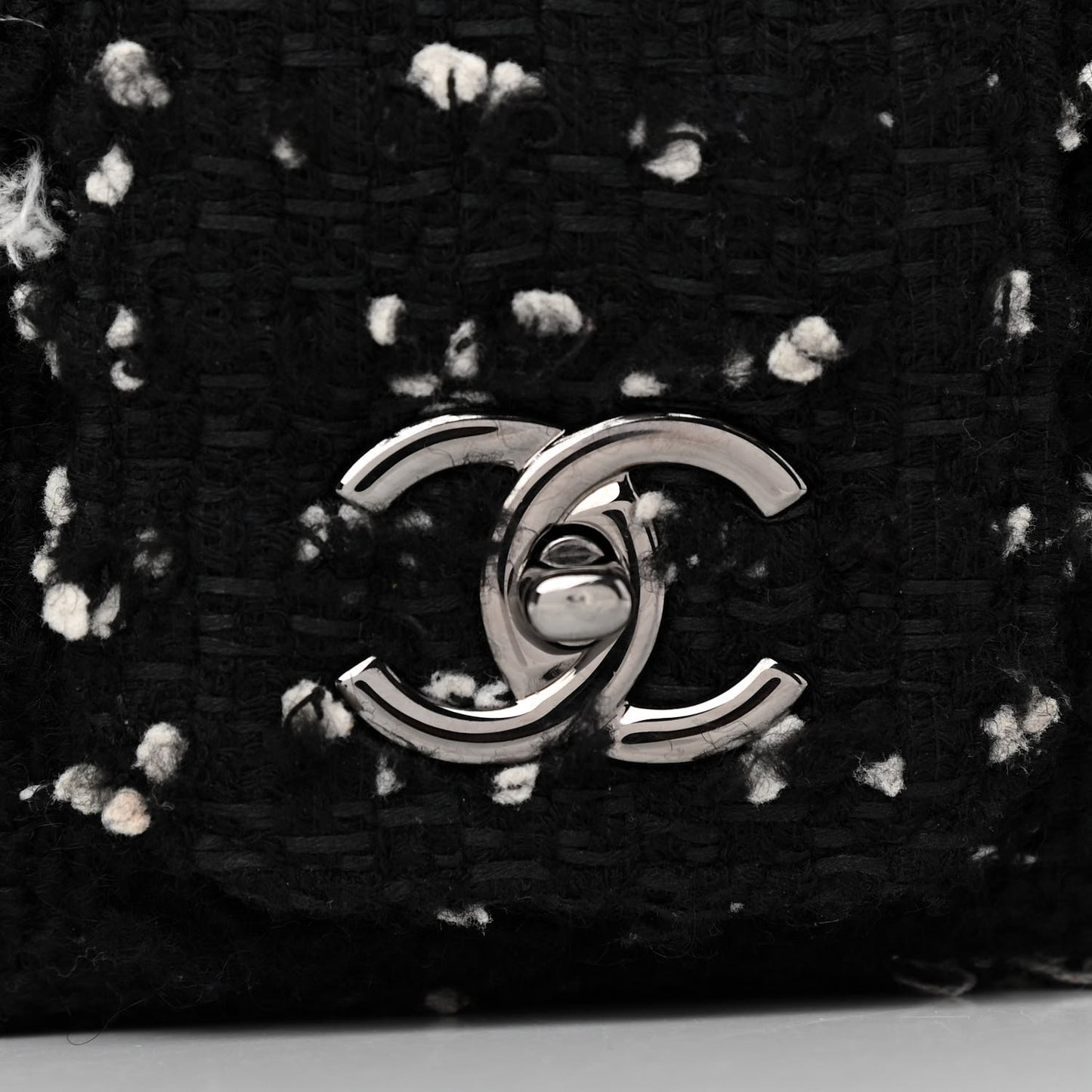 Tweed Elementary Chic Flap Black White