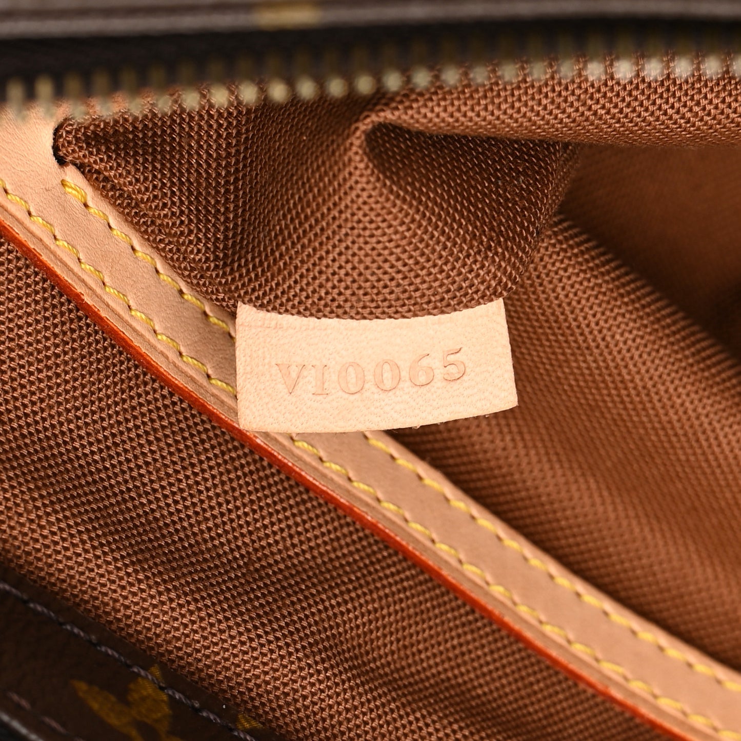 Monogram Cabas Mezzo