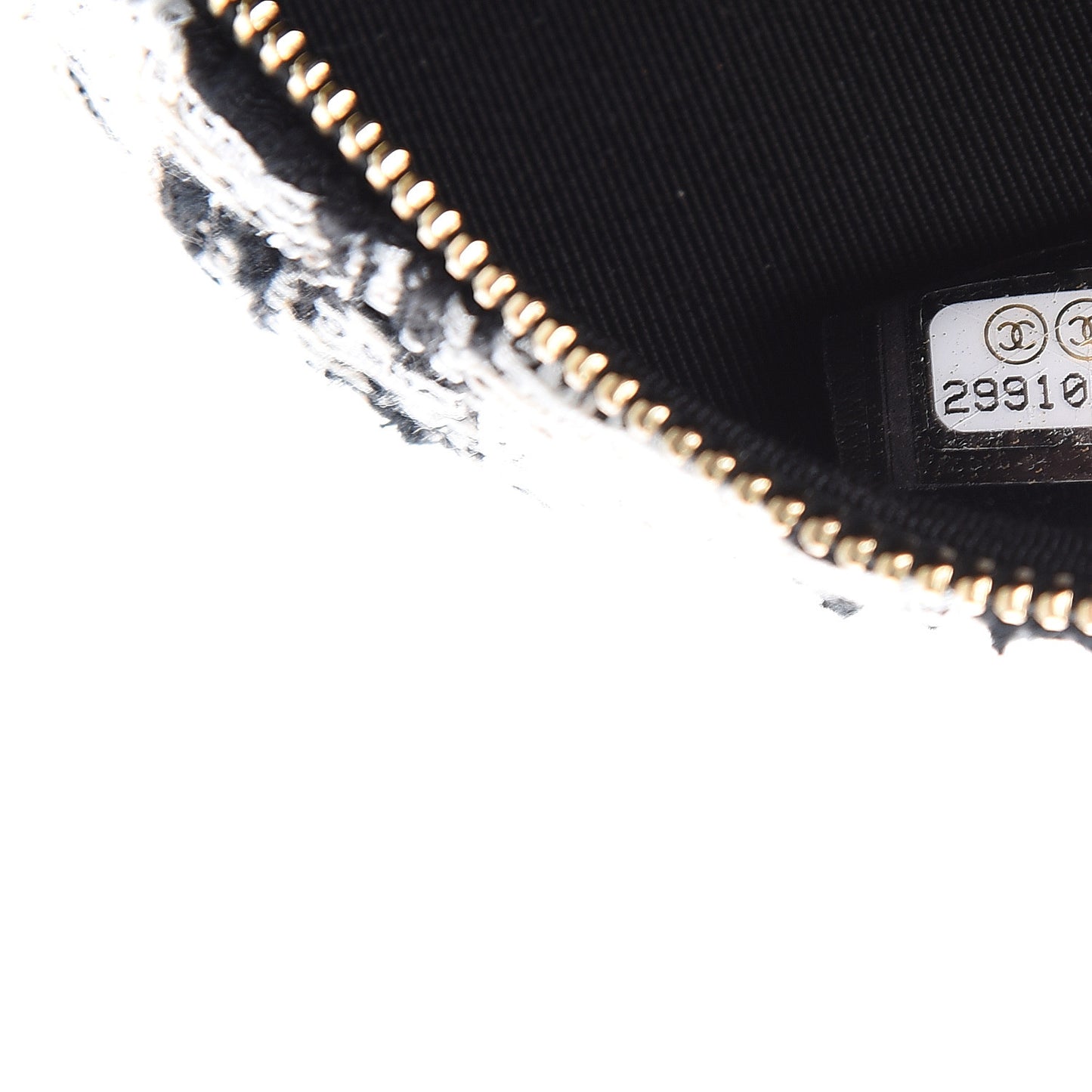 Tweed Quilted Round Clutch With Chain Black Ecru White