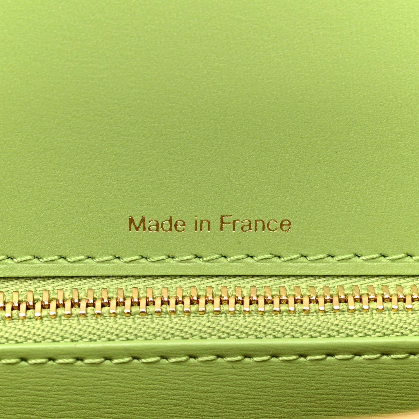 Box Calfskin PM Brillant Satchel Aloe