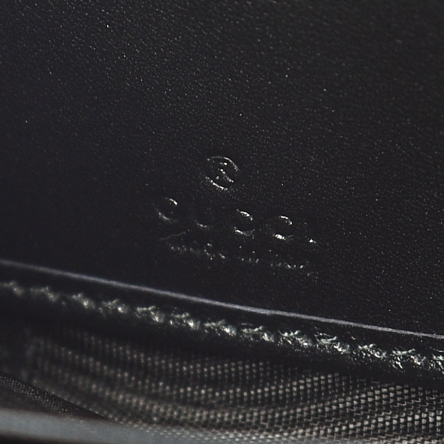 Calfskin Matelasse Pearly GG Marmont Zip Around Wallet Black