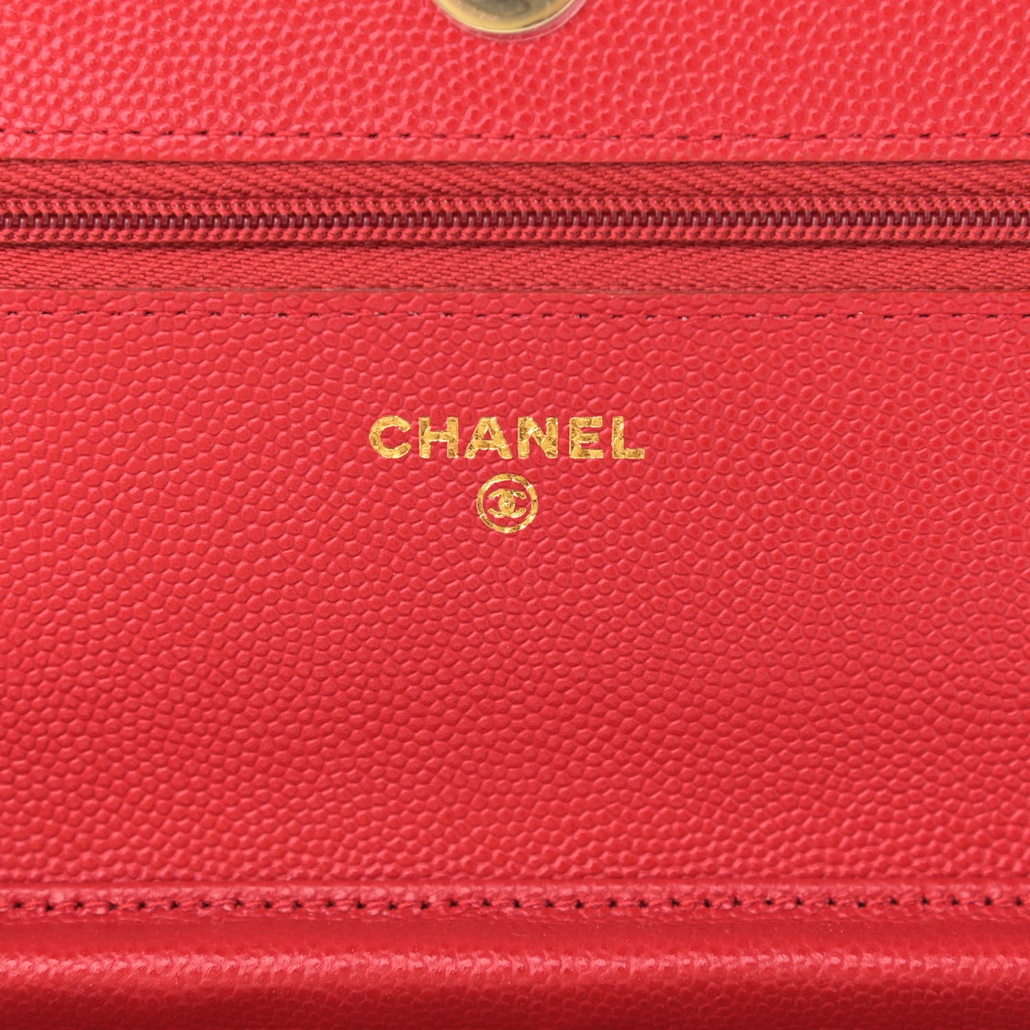 Caviar Quilted Wallet On Chain WOC Red