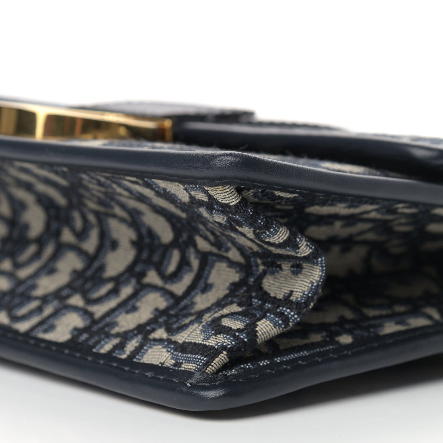 Oblique 30 Montaigne Chain Flap Bag Blue