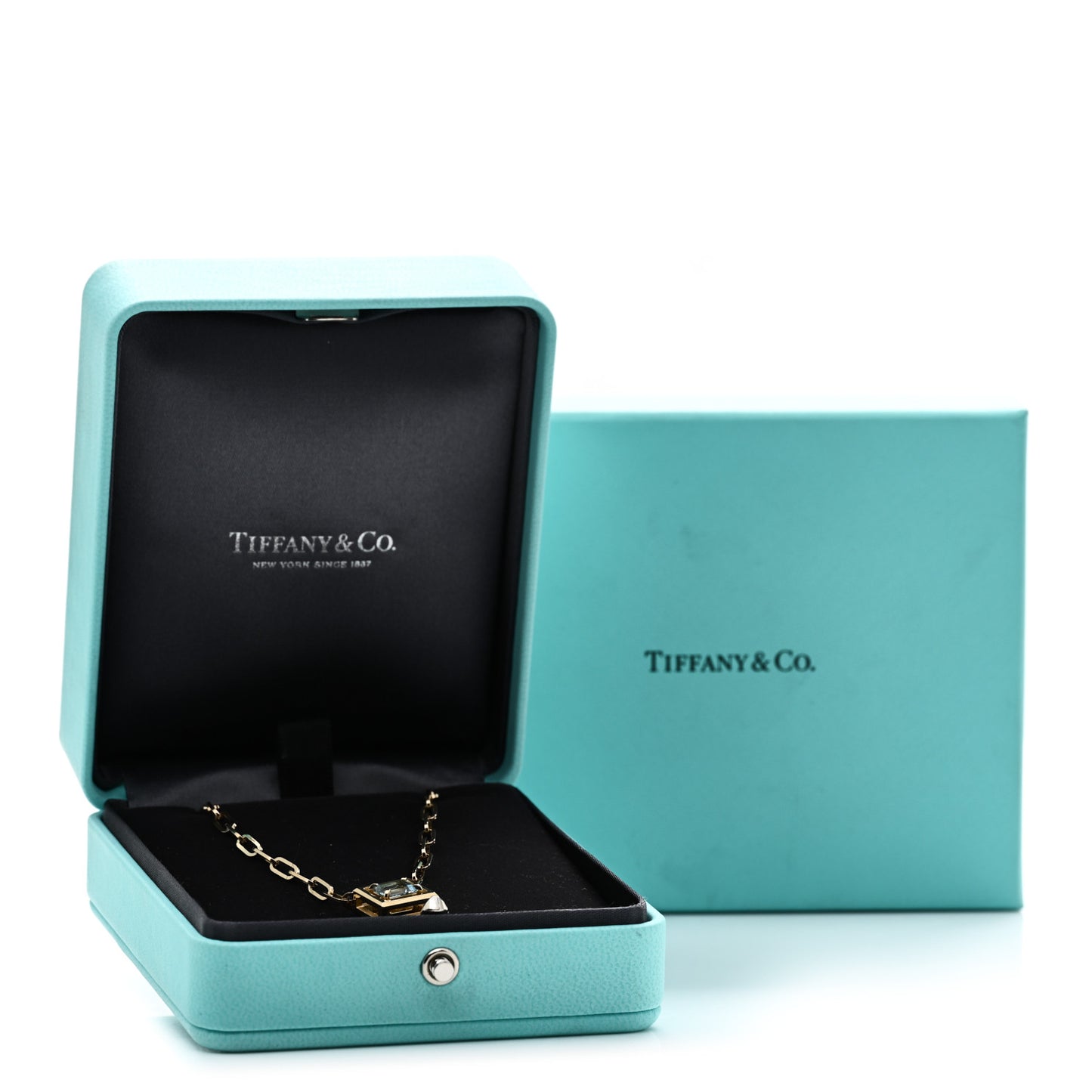 18K Yellow Gold Aquamarine Jewel Box Pendant Necklace